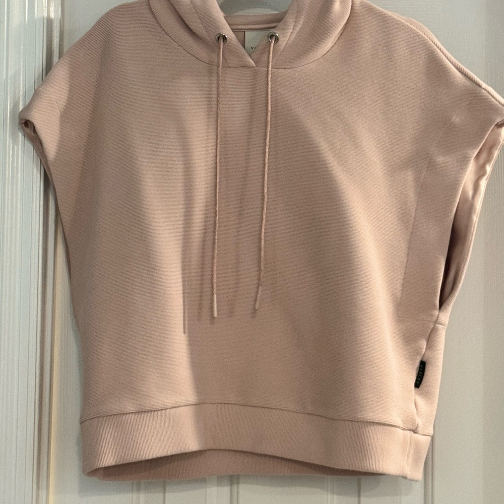 Varley Sleeveless Hoodie in Blush Pink